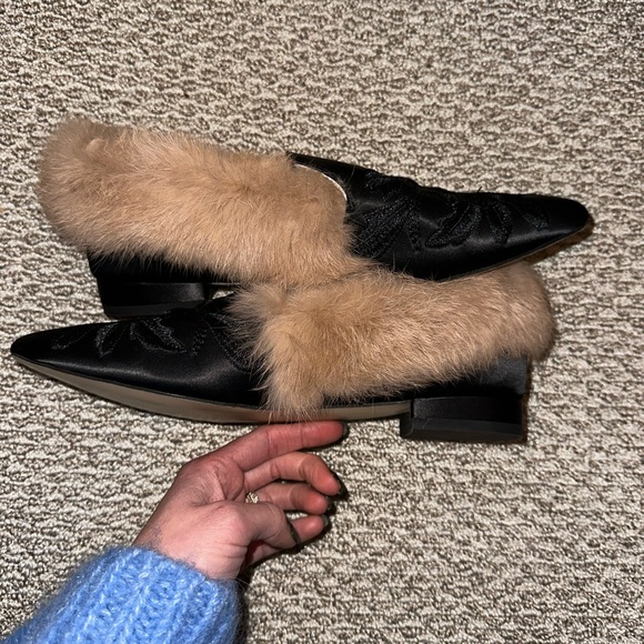 RARE FIND Genuine Fur Slipper - Picture 3 of 6